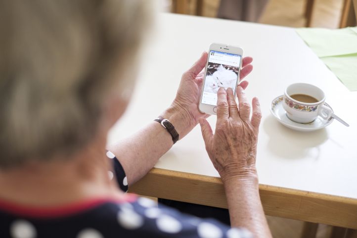 Foto Hand mit Smartphone